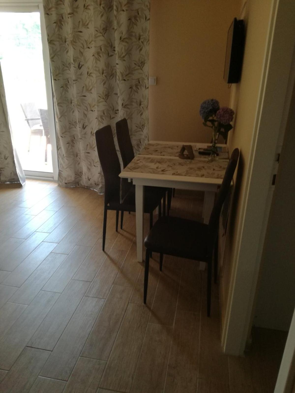 Feel Good Apartment Mundanije 部屋 写真
